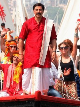 Mohalla Assi (2015)